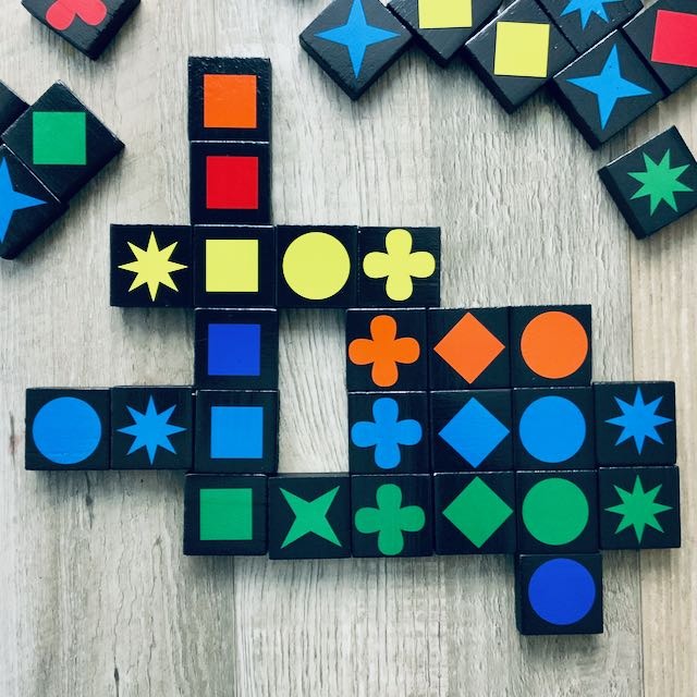 Top 7 Qwirkle Strategies ⋆ Rules of Board Games